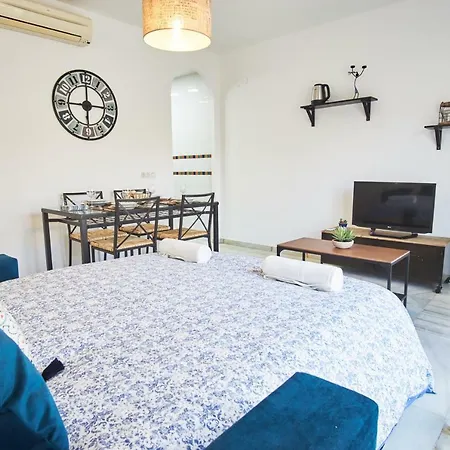 Froilan Walls By Valcambre *